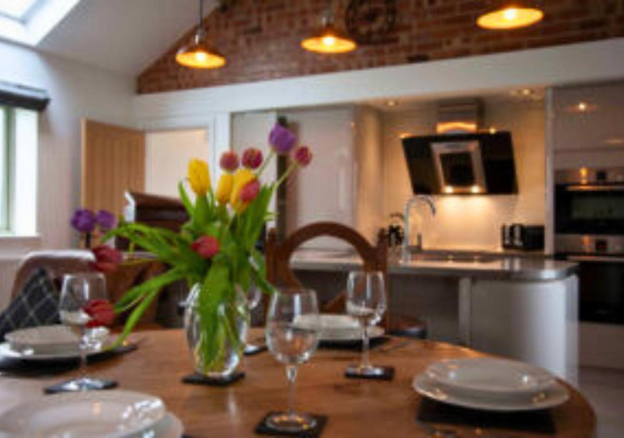 Bowland Breaks-A Luxury Barn Conversion With Optional Hot Tub, Log Burner And Countryside Views Longridge Bagian luar foto